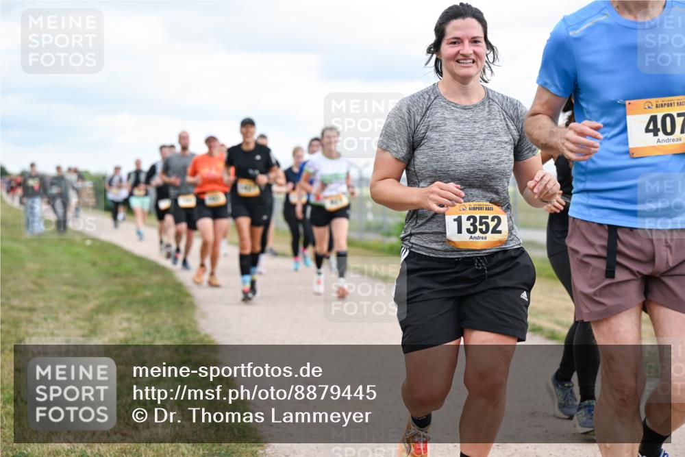 14.09.2025 - Airport Race Dr. Thomas Lammeyer http://msf.ph/oto/8879445 14.09.2025 12:28:40 Laufen 1352, 407 meine-sportfotos.de