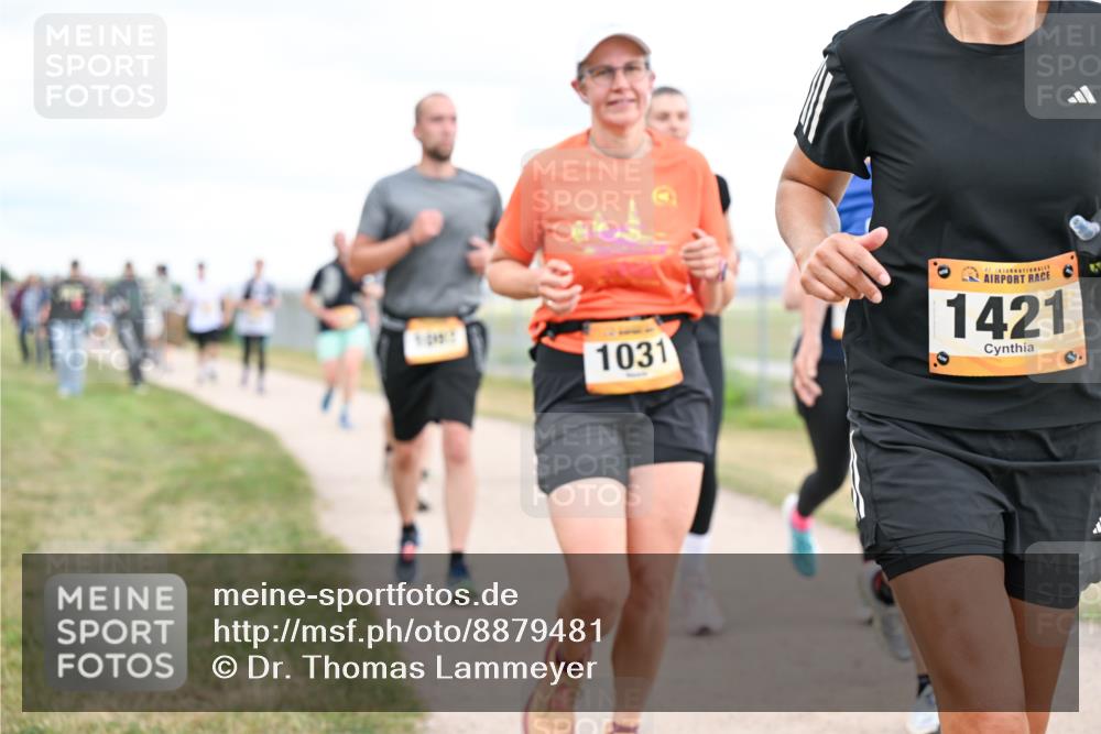 14.09.2025 - Airport Race Dr. Thomas Lammeyer http://msf.ph/oto/8879481 14.09.2025 12:28:44 Laufen 1031, 1421 meine-sportfotos.de