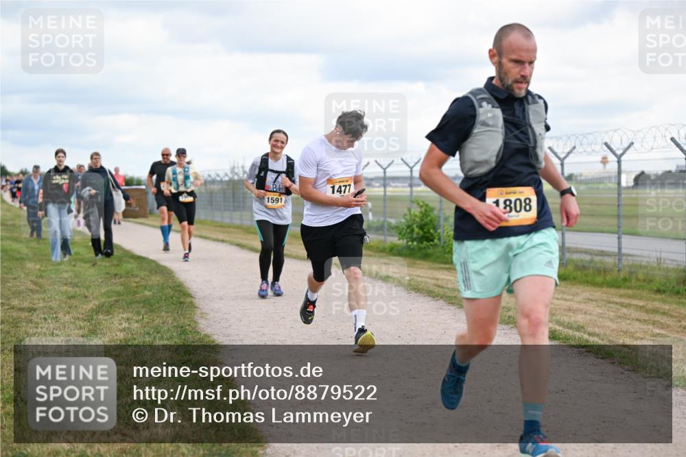 14.09.2025 - Airport Race Dr. Thomas Lammeyer http://msf.ph/oto/8879522 14.09.2025 12:28:48 Laufen 1591, 1477, 1808 meine-sportfotos.de