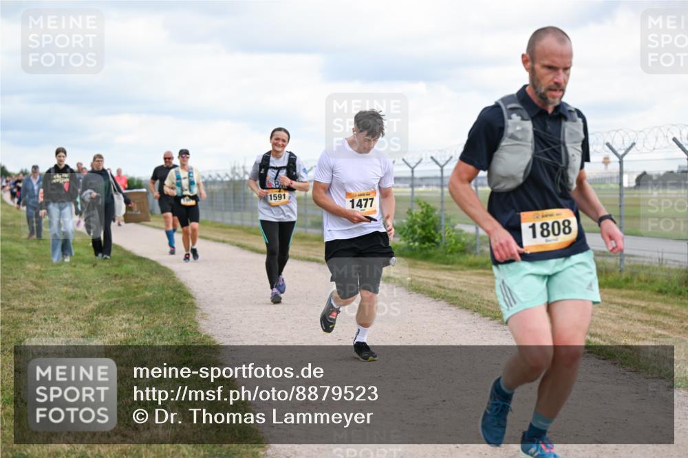 14.09.2025 - Airport Race Dr. Thomas Lammeyer http://msf.ph/oto/8879523 14.09.2025 12:28:48 Laufen 80, 1591, 1477, 1808 meine-sportfotos.de