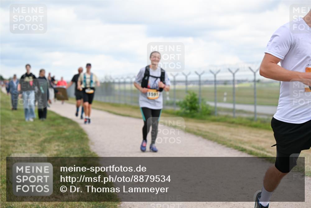 14.09.2025 - Airport Race Dr. Thomas Lammeyer http://msf.ph/oto/8879534 14.09.2025 12:28:50 Laufen 15917 meine-sportfotos.de