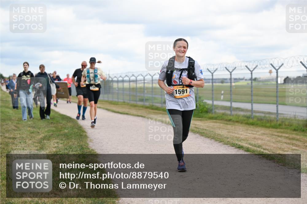 14.09.2025 - Airport Race Dr. Thomas Lammeyer http://msf.ph/oto/8879540 14.09.2025 12:28:50 Laufen 12, 10, 1591 meine-sportfotos.de