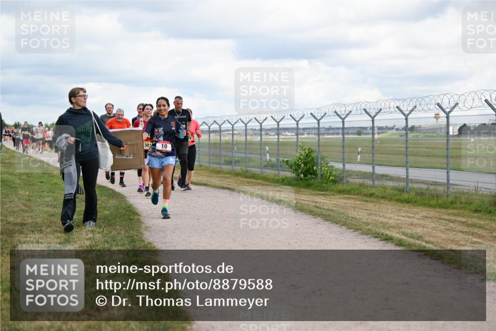 14.09.2025 - Airport Race Dr. Thomas Lammeyer http://msf.ph/oto/8879588 14.09.2025 12:28:56 Laufen 301, 10 meine-sportfotos.de