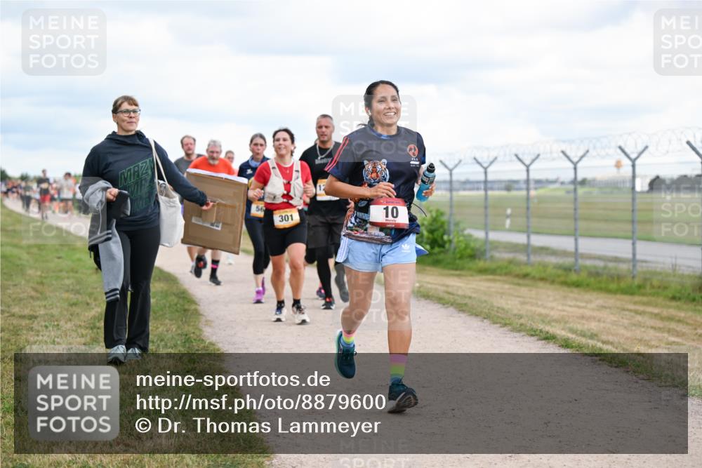 14.09.2025 - Airport Race Dr. Thomas Lammeyer http://msf.ph/oto/8879600 14.09.2025 12:28:58 Laufen 56, 301, 10 meine-sportfotos.de