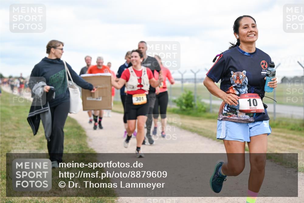14.09.2025 - Airport Race Dr. Thomas Lammeyer http://msf.ph/oto/8879609 14.09.2025 12:28:59 Laufen 301, 10 meine-sportfotos.de