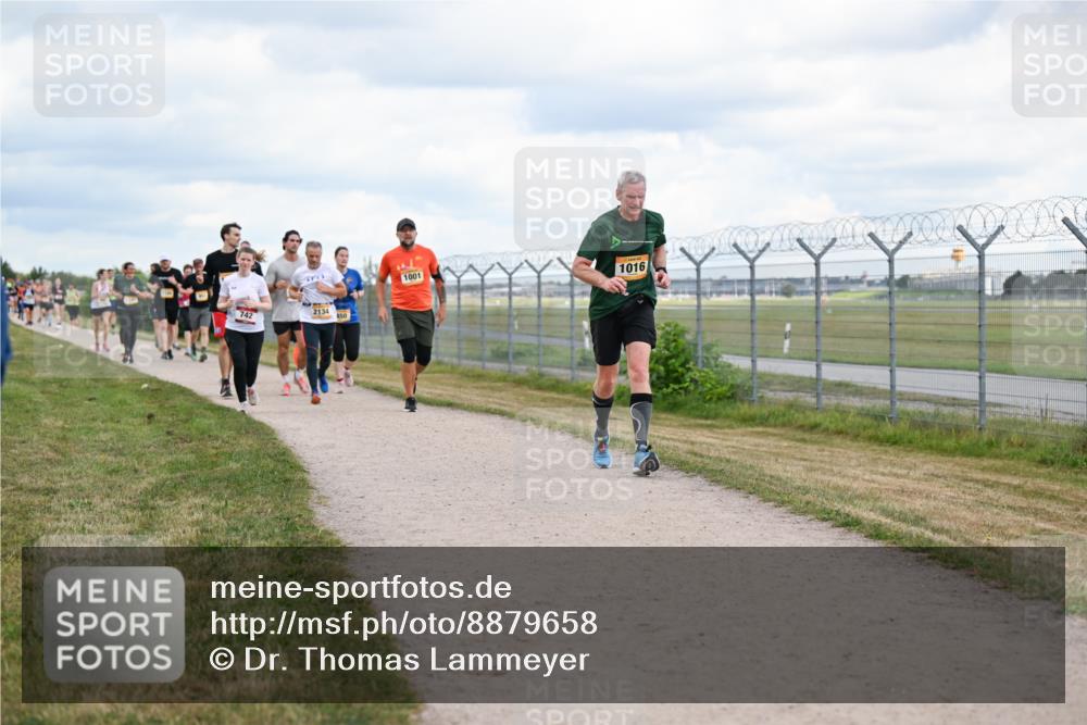 14.09.2025 - Airport Race Dr. Thomas Lammeyer http://msf.ph/oto/8879658 14.09.2025 12:29:11 Laufen 742, 2134, 1001, 1016 meine-sportfotos.de