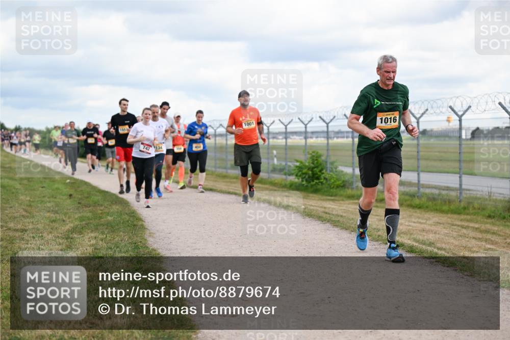 14.09.2025 - Airport Race Dr. Thomas Lammeyer http://msf.ph/oto/8879674 14.09.2025 12:29:13 Laufen 1552, 742, 134, 1001, 1016 meine-sportfotos.de