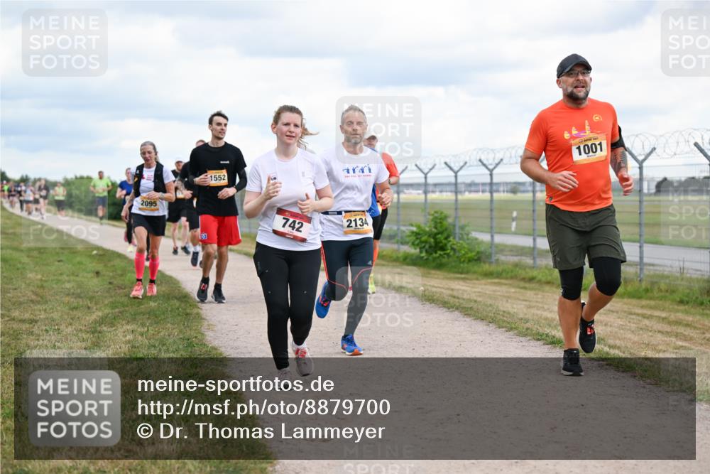 14.09.2025 - Airport Race Dr. Thomas Lammeyer http://msf.ph/oto/8879700 14.09.2025 12:29:16 Laufen 2095, 1552, 1001, 742, 2134 meine-sportfotos.de