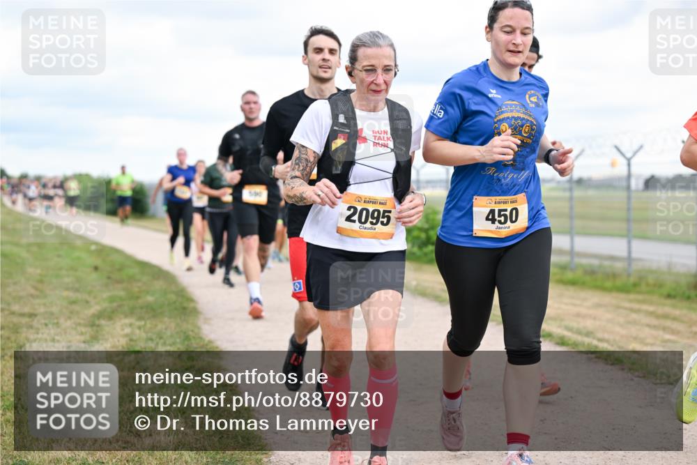 14.09.2025 - Airport Race Dr. Thomas Lammeyer http://msf.ph/oto/8879730 14.09.2025 12:29:19 Laufen 580, 2095, 450 meine-sportfotos.de