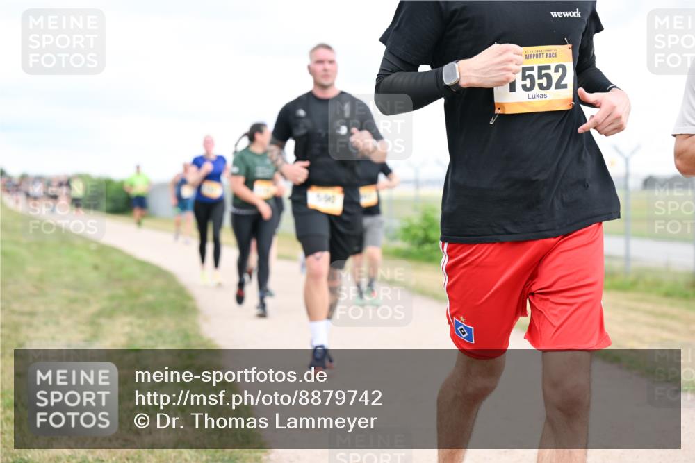 14.09.2025 - Airport Race Dr. Thomas Lammeyer http://msf.ph/oto/8879742 14.09.2025 12:29:20 Laufen 42, 552 meine-sportfotos.de