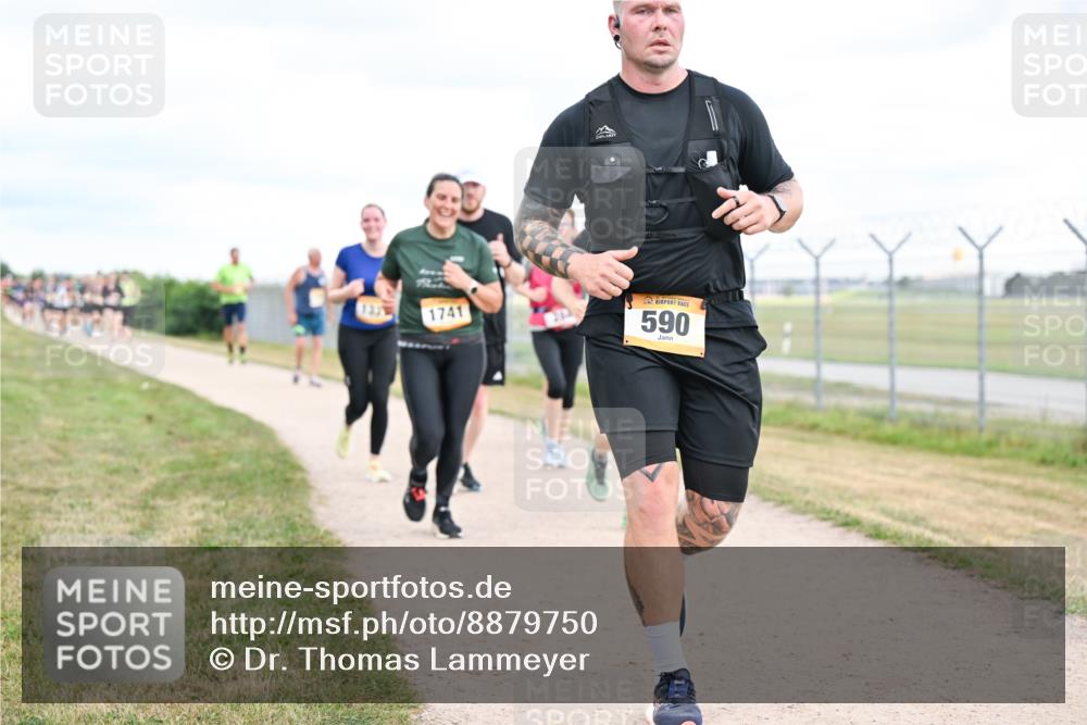 14.09.2025 - Airport Race Dr. Thomas Lammeyer http://msf.ph/oto/8879750 14.09.2025 12:29:21 Laufen 1741, 590 meine-sportfotos.de