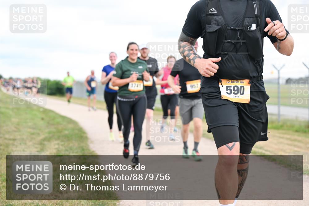 14.09.2025 - Airport Race Dr. Thomas Lammeyer http://msf.ph/oto/8879756 14.09.2025 12:29:22 Laufen 1741, 590 meine-sportfotos.de