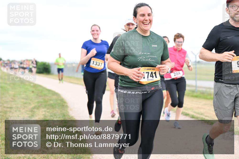 14.09.2025 - Airport Race Dr. Thomas Lammeyer http://msf.ph/oto/8879771 14.09.2025 12:29:23 Laufen 1337, 35, 741, 284 meine-sportfotos.de