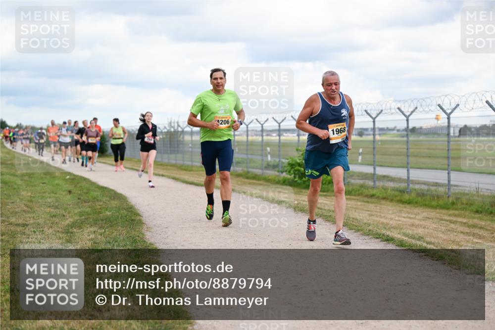 14.09.2025 - Airport Race Dr. Thomas Lammeyer http://msf.ph/oto/8879794 14.09.2025 12:29:29 Laufen 206, 1968 meine-sportfotos.de