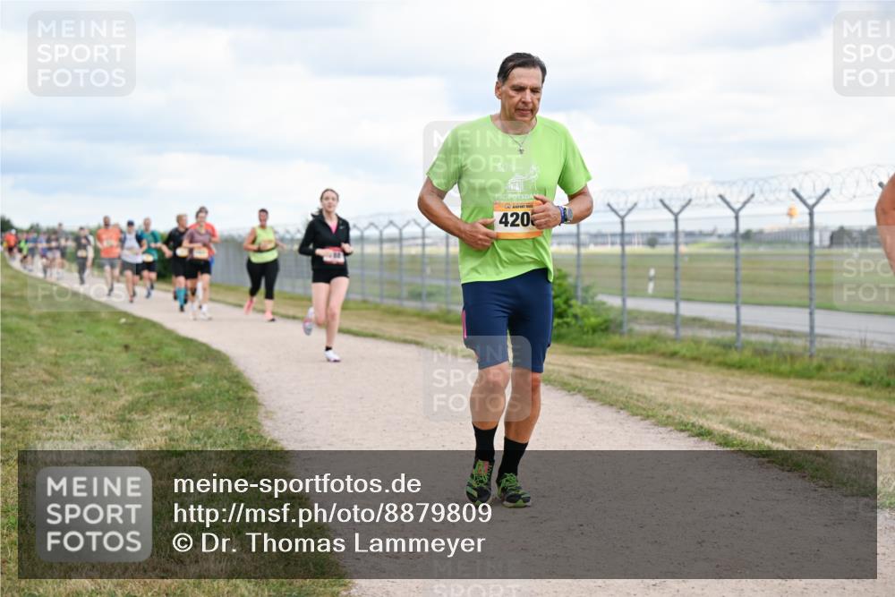 14.09.2025 - Airport Race Dr. Thomas Lammeyer http://msf.ph/oto/8879809 14.09.2025 12:29:31 Laufen 20, 420 meine-sportfotos.de