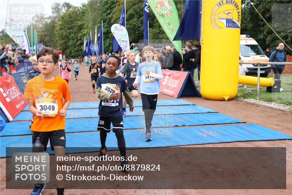 14.09.2025 - Airport Race Strokosch-Dieckow http://msf.ph/oto/8879824 14.09.2025 10:08:35 Ziel 3049, 3149, 3247, 3300, 3362, 3364, 3365, 3415, 3426, 3437, 3528, 3590, 3723, 3728 meine-sportfotos.de