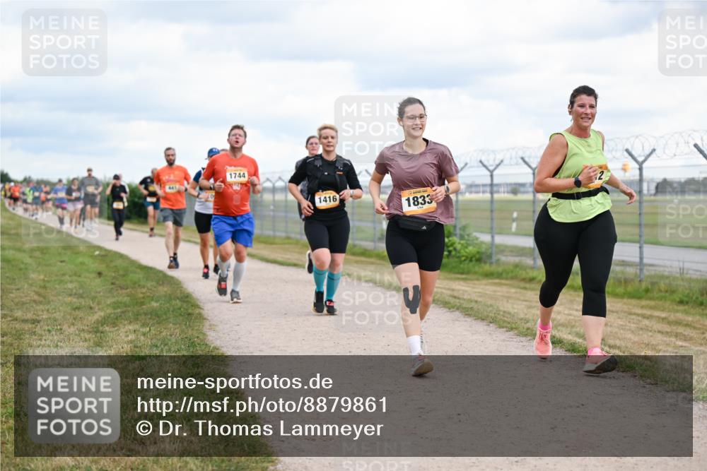 14.09.2025 - Airport Race Dr. Thomas Lammeyer http://msf.ph/oto/8879861 14.09.2025 12:29:37 Laufen 1744, 1416, 1833 meine-sportfotos.de