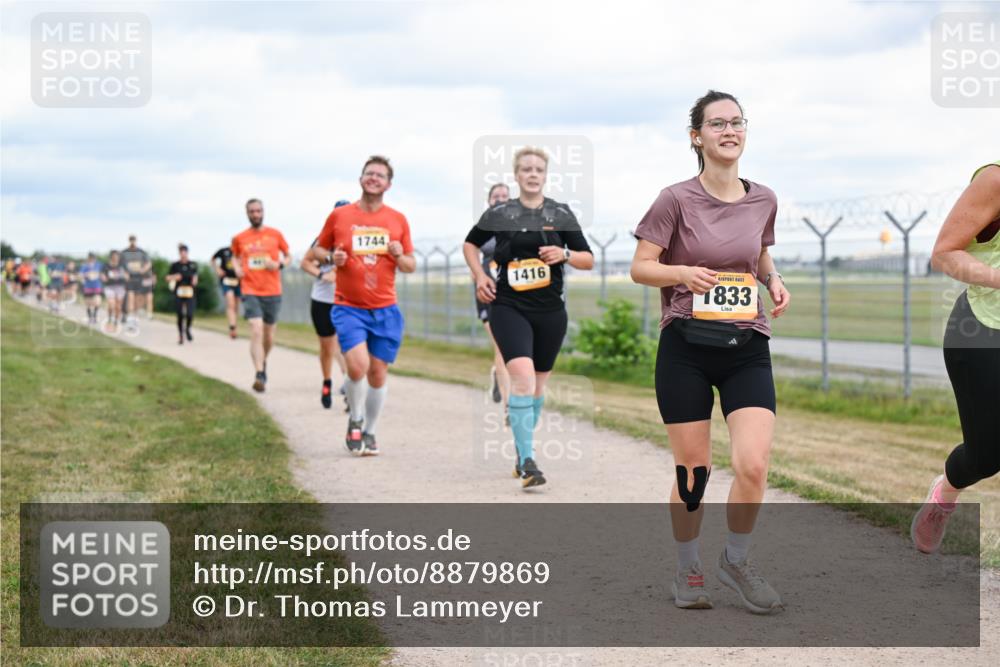 14.09.2025 - Airport Race Dr. Thomas Lammeyer http://msf.ph/oto/8879869 14.09.2025 12:29:38 Laufen 1744, 1416, 1833 meine-sportfotos.de