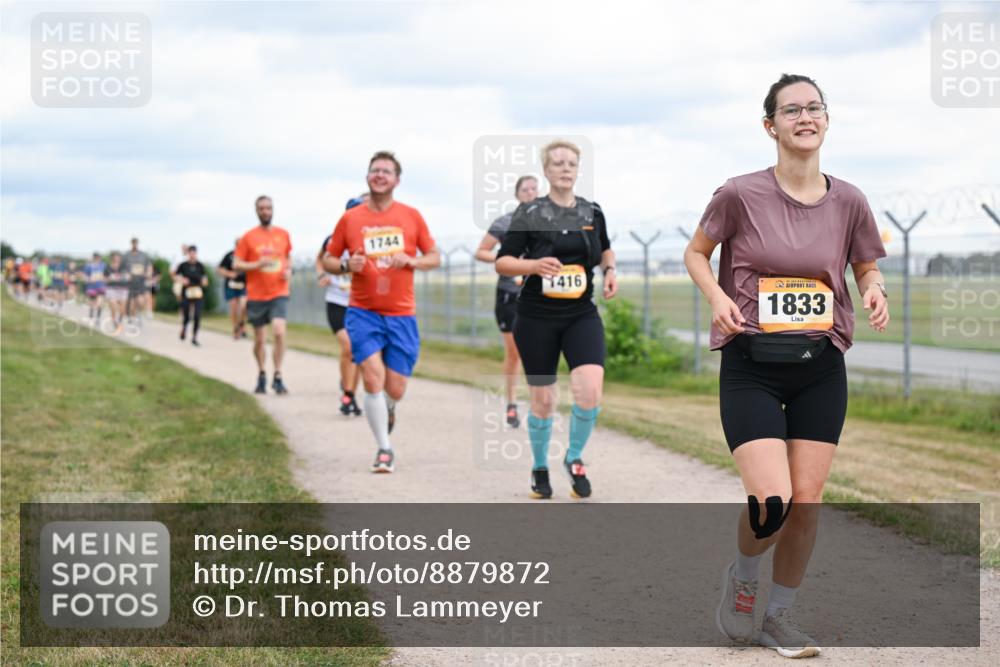 14.09.2025 - Airport Race Dr. Thomas Lammeyer http://msf.ph/oto/8879872 14.09.2025 12:29:38 Laufen 1744, 1416, 1833 meine-sportfotos.de