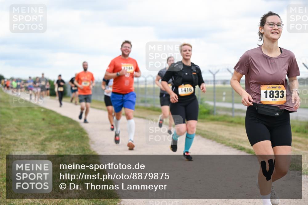 14.09.2025 - Airport Race Dr. Thomas Lammeyer http://msf.ph/oto/8879875 14.09.2025 12:29:39 Laufen 1416, 1833 meine-sportfotos.de