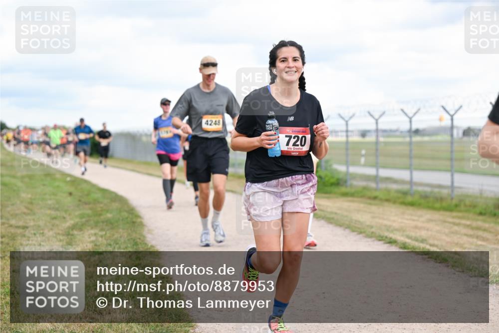 14.09.2025 - Airport Race Dr. Thomas Lammeyer http://msf.ph/oto/8879953 14.09.2025 12:29:50 Laufen 4248, 720 meine-sportfotos.de