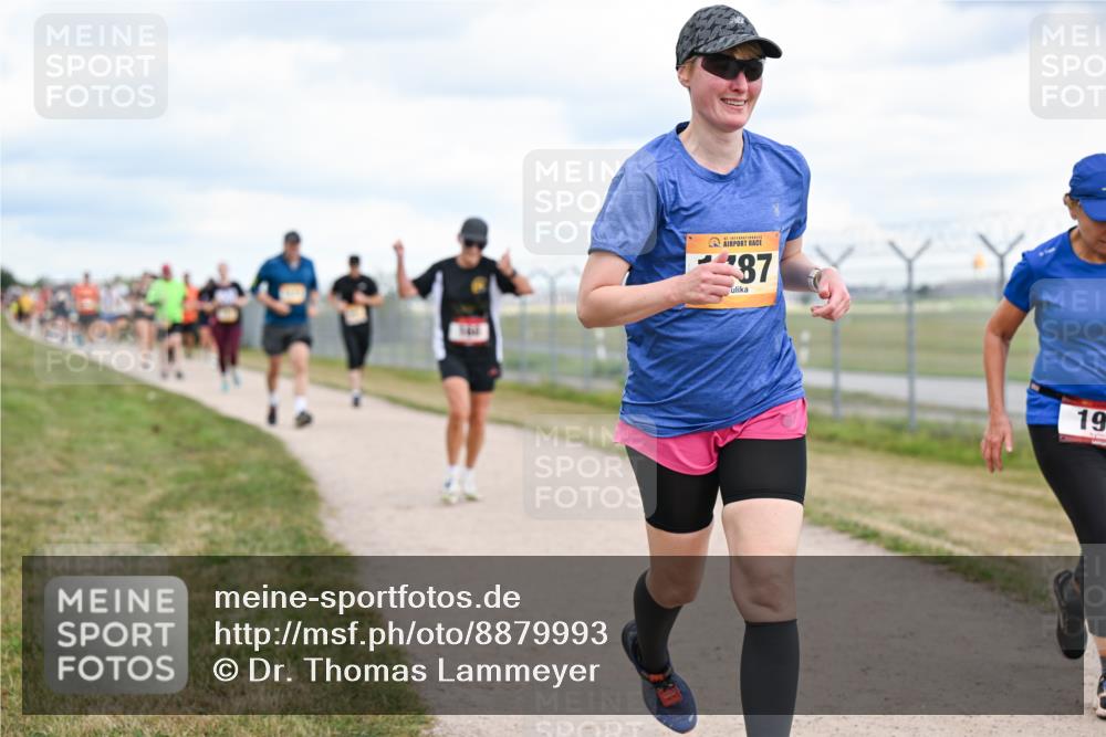 14.09.2025 - Airport Race Dr. Thomas Lammeyer http://msf.ph/oto/8879993 14.09.2025 12:29:54 Laufen 87, 19 meine-sportfotos.de