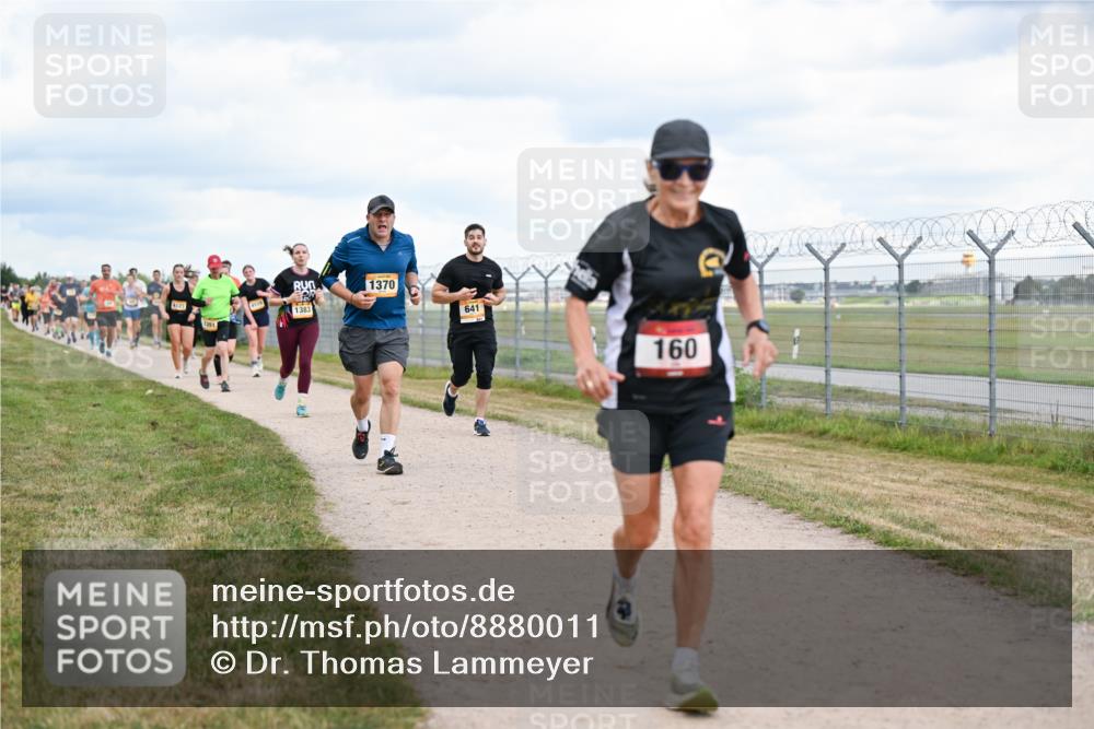 14.09.2025 - Airport Race Dr. Thomas Lammeyer http://msf.ph/oto/8880011 14.09.2025 12:29:56 Laufen 1370, 1383, 641, 160 meine-sportfotos.de