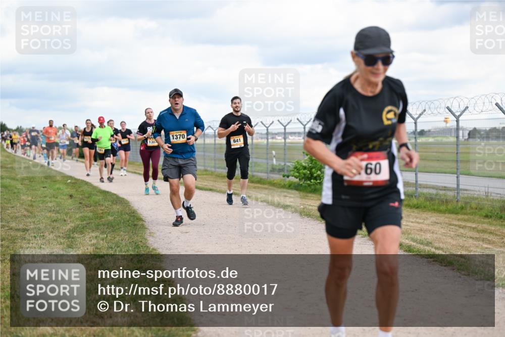 14.09.2025 - Airport Race Dr. Thomas Lammeyer http://msf.ph/oto/8880017 14.09.2025 12:29:57 Laufen 1351, 138, 1370, 641, 60 meine-sportfotos.de
