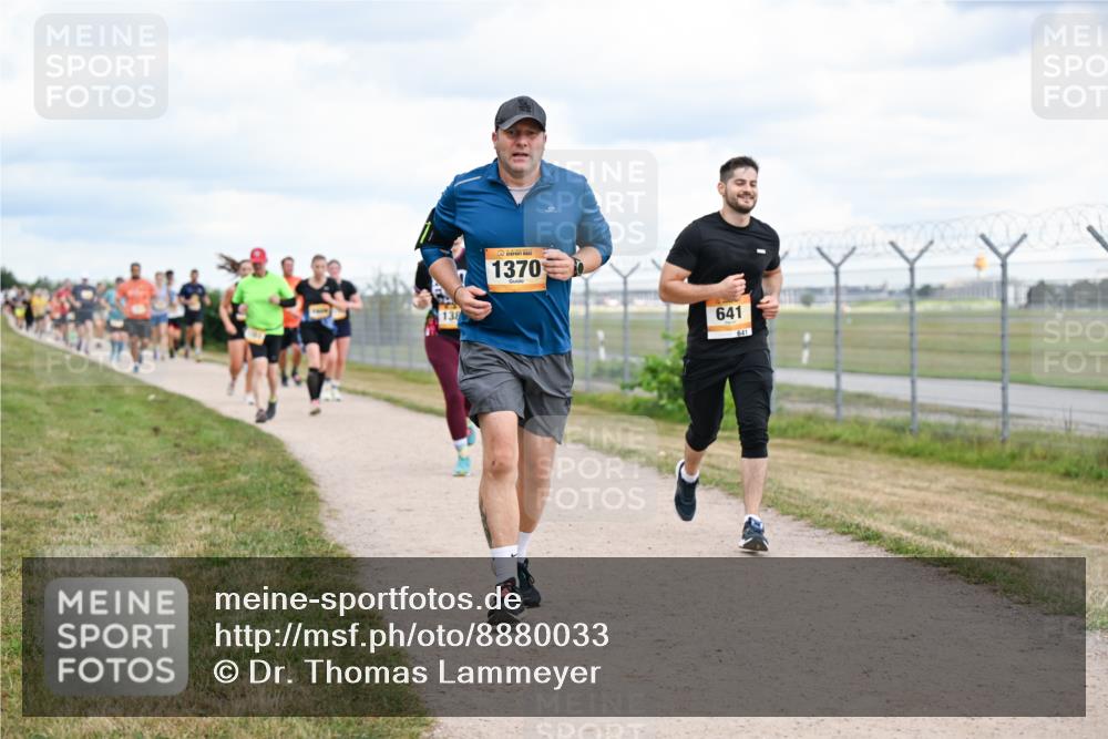 14.09.2025 - Airport Race Dr. Thomas Lammeyer http://msf.ph/oto/8880033 14.09.2025 12:29:59 Laufen 138, 1370, 641, 641 meine-sportfotos.de