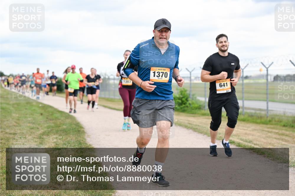 14.09.2025 - Airport Race Dr. Thomas Lammeyer http://msf.ph/oto/8880038 14.09.2025 12:29:59 Laufen 1383, 1370, 641, 641 meine-sportfotos.de