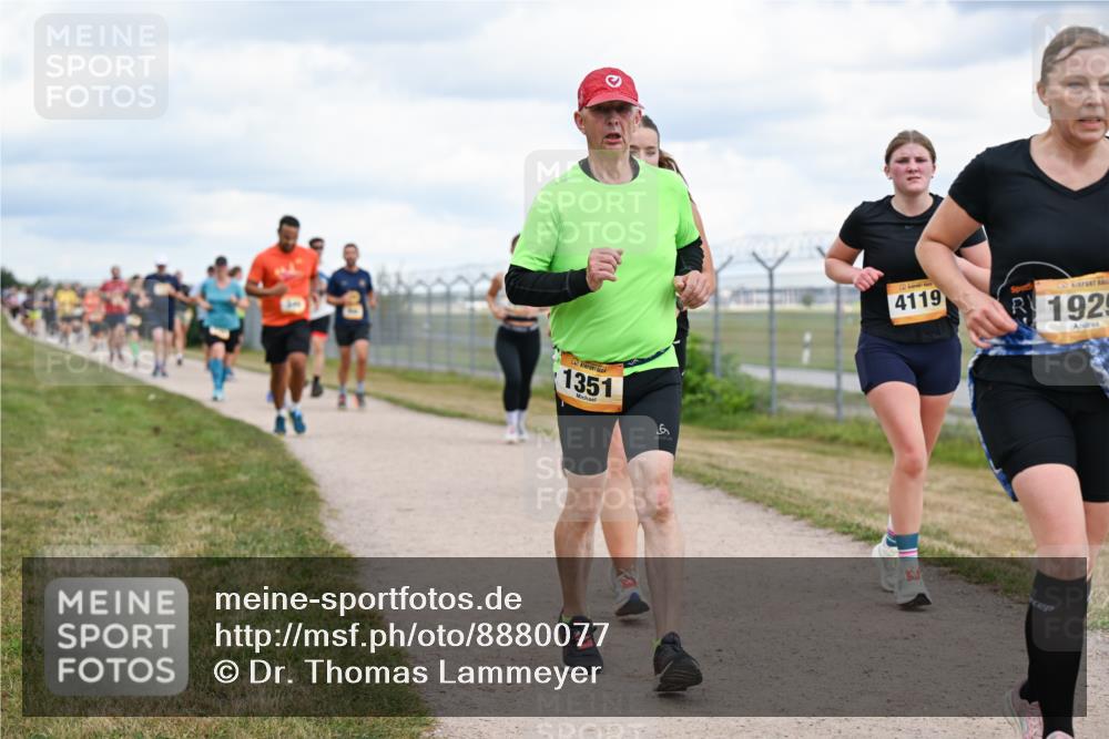14.09.2025 - Airport Race Dr. Thomas Lammeyer http://msf.ph/oto/8880077 14.09.2025 12:30:05 Laufen 1351, 6, 4119, 1925 meine-sportfotos.de