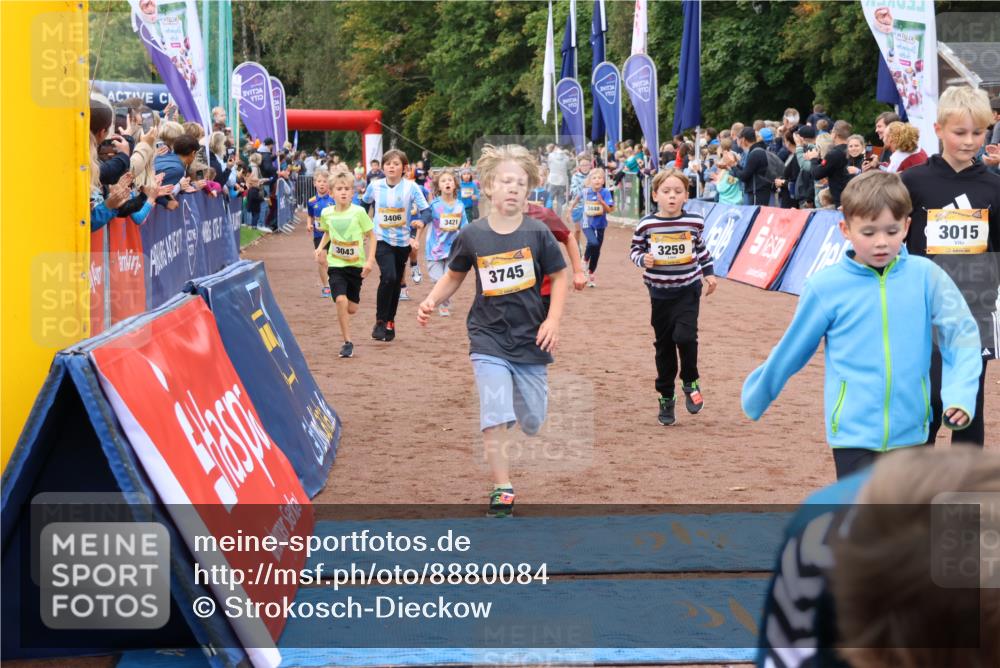 14.09.2025 - Airport Race Strokosch-Dieckow http://msf.ph/oto/8880084 14.09.2025 10:09:20 Ziel 3010, 3015, 3043, 3119, 3129, 3249, 3259, 3406, 3408, 3421, 3434, 3436, 3448, 3450, 3451, 3500, 3519, 3534, 3585, 3714, 3718, 3745 meine-sportfotos.de