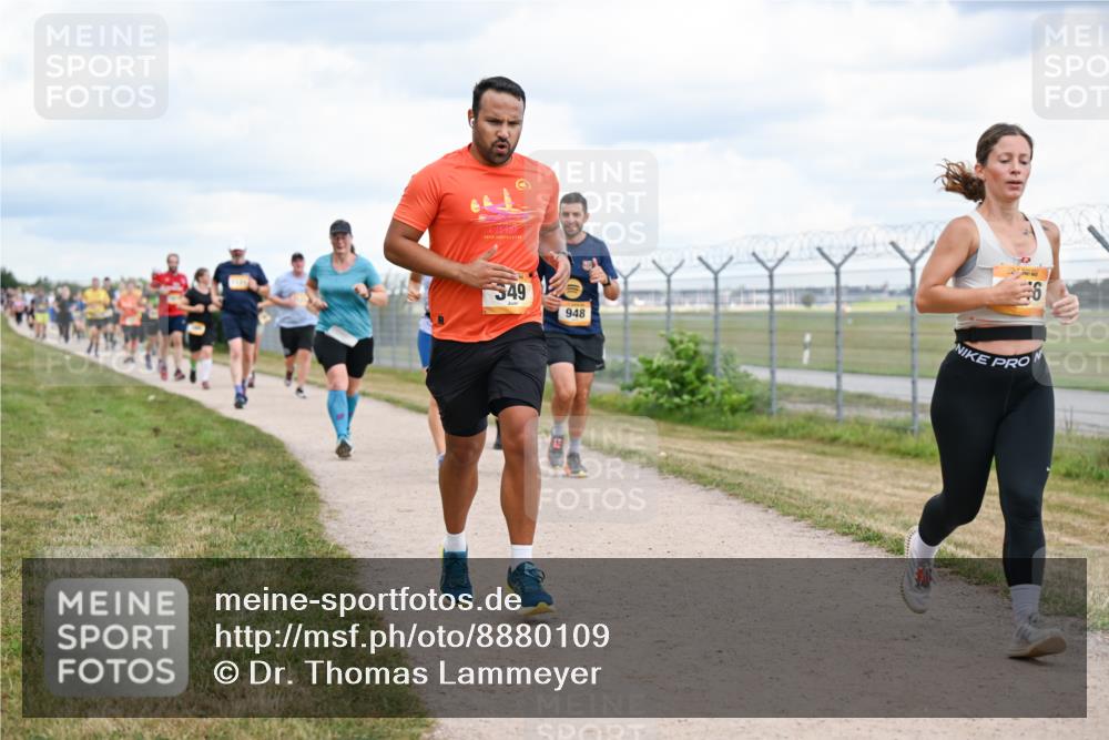 14.09.2025 - Airport Race Dr. Thomas Lammeyer http://msf.ph/oto/8880109 14.09.2025 12:30:09 Laufen 49, 948, 6 meine-sportfotos.de