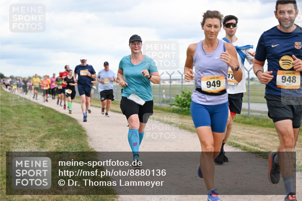 14.09.2025 - Airport Race Dr. Thomas Lammeyer http://msf.ph/oto/8880136 14.09.2025 12:30:12 Laufen 1131, 2125, 949, 17, 1730, 948 meine-sportfotos.de