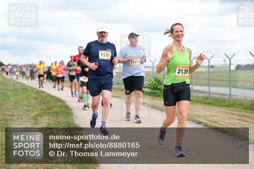 14.09.2025 - Airport Race Dr. Thomas Lammeyer http://msf.ph/oto/8880165 14.09.2025 12:30:15 Laufen 1586, 1131, 2123, 2139 meine-sportfotos.de