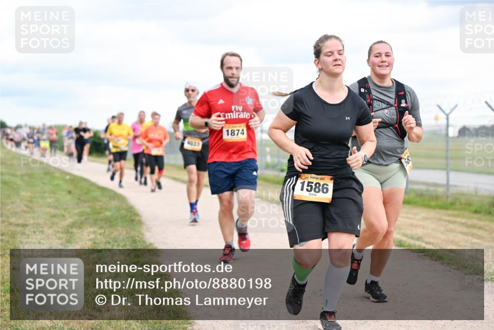 14.09.2025 - Airport Race Dr. Thomas Lammeyer http://msf.ph/oto/8880198 14.09.2025 12:30:19 Laufen 4033, 1874, 1586, 58 meine-sportfotos.de