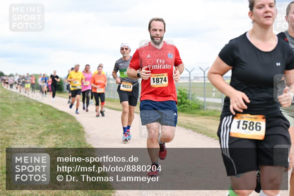 14.09.2025 - Airport Race Dr. Thomas Lammeyer http://msf.ph/oto/8880204 14.09.2025 12:30:19 Laufen 4033, 1874, 1586 meine-sportfotos.de