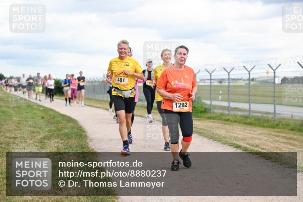 14.09.2025 - Airport Race Dr. Thomas Lammeyer http://msf.ph/oto/8880237 14.09.2025 12:30:23 Laufen 491, 1292 meine-sportfotos.de