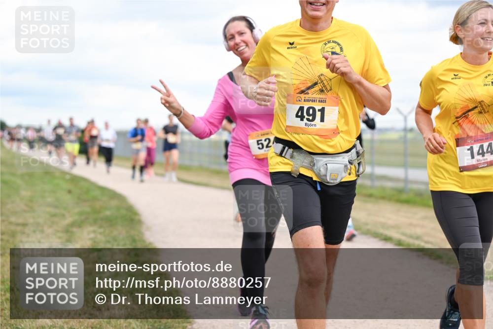 14.09.2025 - Airport Race Dr. Thomas Lammeyer http://msf.ph/oto/8880257 14.09.2025 12:30:26 Laufen 3, 524, 42, 491, 2017, 144 meine-sportfotos.de