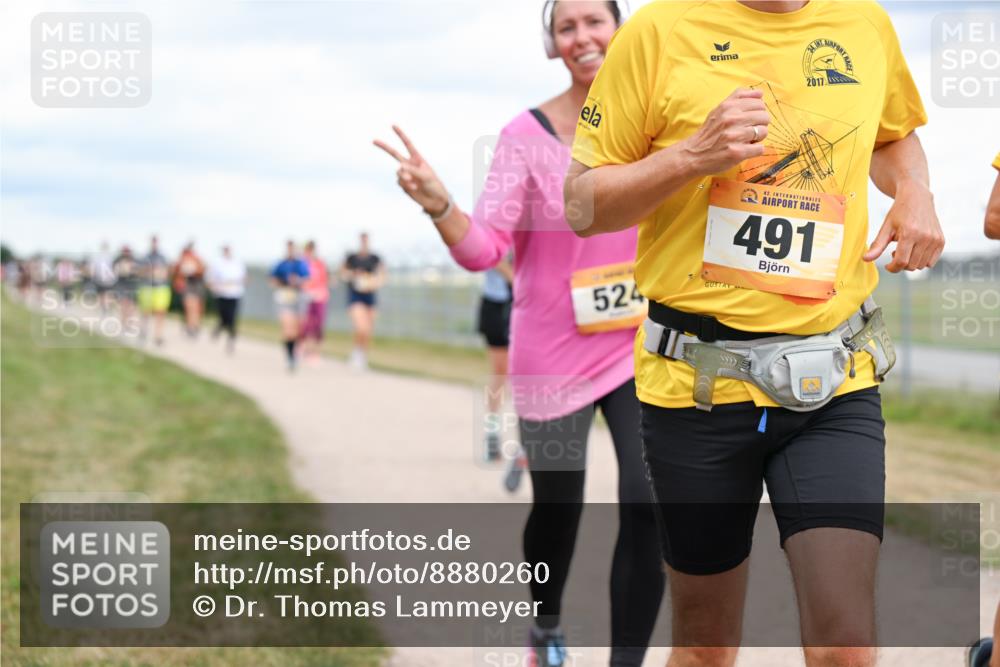 14.09.2025 - Airport Race Dr. Thomas Lammeyer http://msf.ph/oto/8880260 14.09.2025 12:30:26 Laufen 34, 2017, 524, 42, 491 meine-sportfotos.de