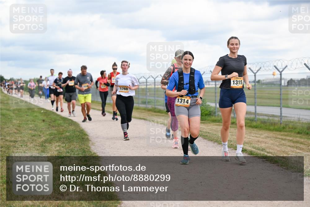 14.09.2025 - Airport Race Dr. Thomas Lammeyer http://msf.ph/oto/8880299 14.09.2025 12:30:31 Laufen 856, 1768, 1314, 1315 meine-sportfotos.de