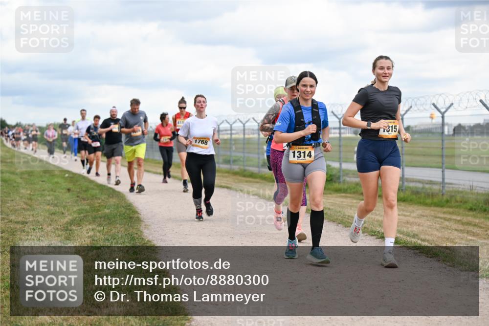 14.09.2025 - Airport Race Dr. Thomas Lammeyer http://msf.ph/oto/8880300 14.09.2025 12:30:32 Laufen 1768, 1314, 315 meine-sportfotos.de