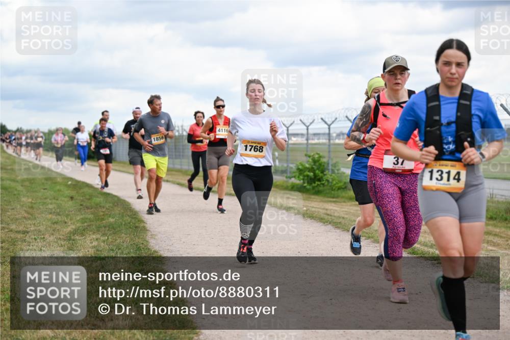 14.09.2025 - Airport Race Dr. Thomas Lammeyer http://msf.ph/oto/8880311 14.09.2025 12:30:33 Laufen 1856, 4116, 1768, 37, 1314 meine-sportfotos.de