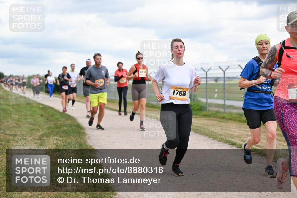 14.09.2025 - Airport Race Dr. Thomas Lammeyer http://msf.ph/oto/8880318 14.09.2025 12:30:33 Laufen 856, 4116, 1768 meine-sportfotos.de