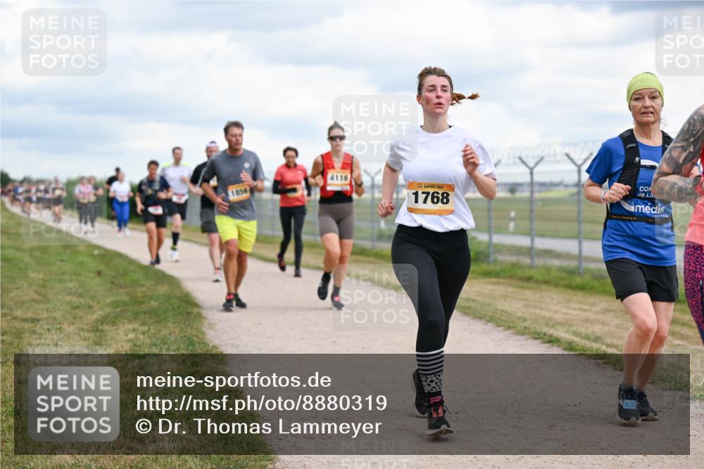 14.09.2025 - Airport Race Dr. Thomas Lammeyer http://msf.ph/oto/8880319 14.09.2025 12:30:34 Laufen 1856, 4116, 1768 meine-sportfotos.de