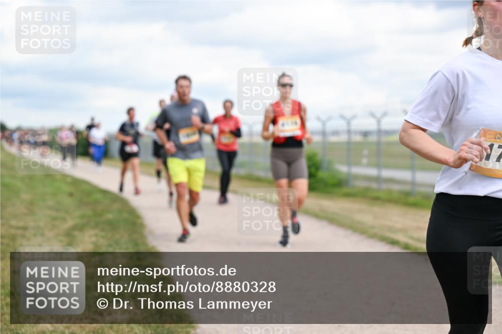 14.09.2025 - Airport Race Dr. Thomas Lammeyer http://msf.ph/oto/8880328 14.09.2025 12:30:35 Laufen 17 meine-sportfotos.de