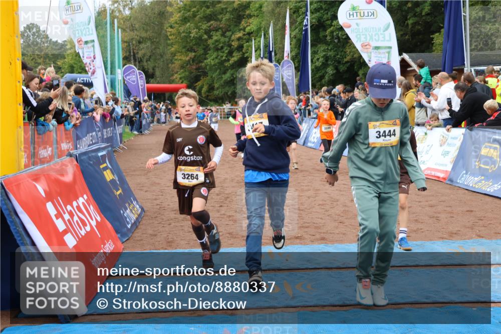 14.09.2025 - Airport Race Strokosch-Dieckow http://msf.ph/oto/8880337 14.09.2025 10:09:54 Ziel 3264, 3265, 3277, 3285, 3288, 3293, 3298, 3417, 3444, 3454, 3507, 3536, 3599, 3610, 3744 meine-sportfotos.de