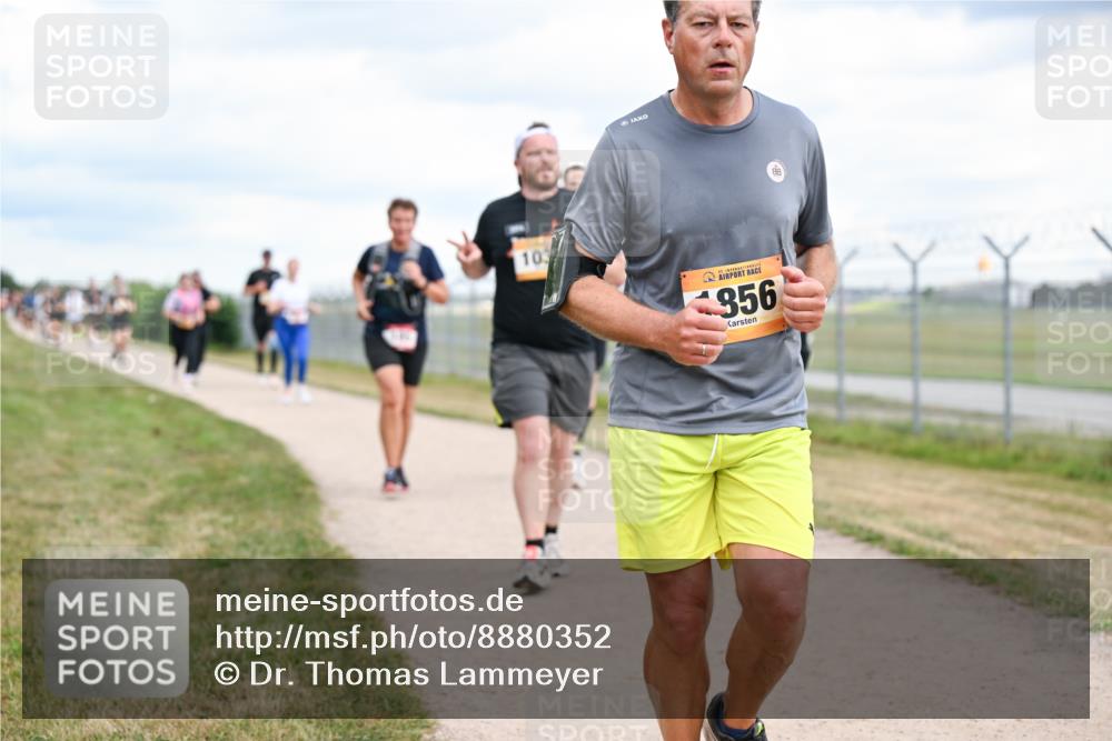 14.09.2025 - Airport Race Dr. Thomas Lammeyer http://msf.ph/oto/8880352 14.09.2025 12:30:37 Laufen 103, 356, 8 meine-sportfotos.de