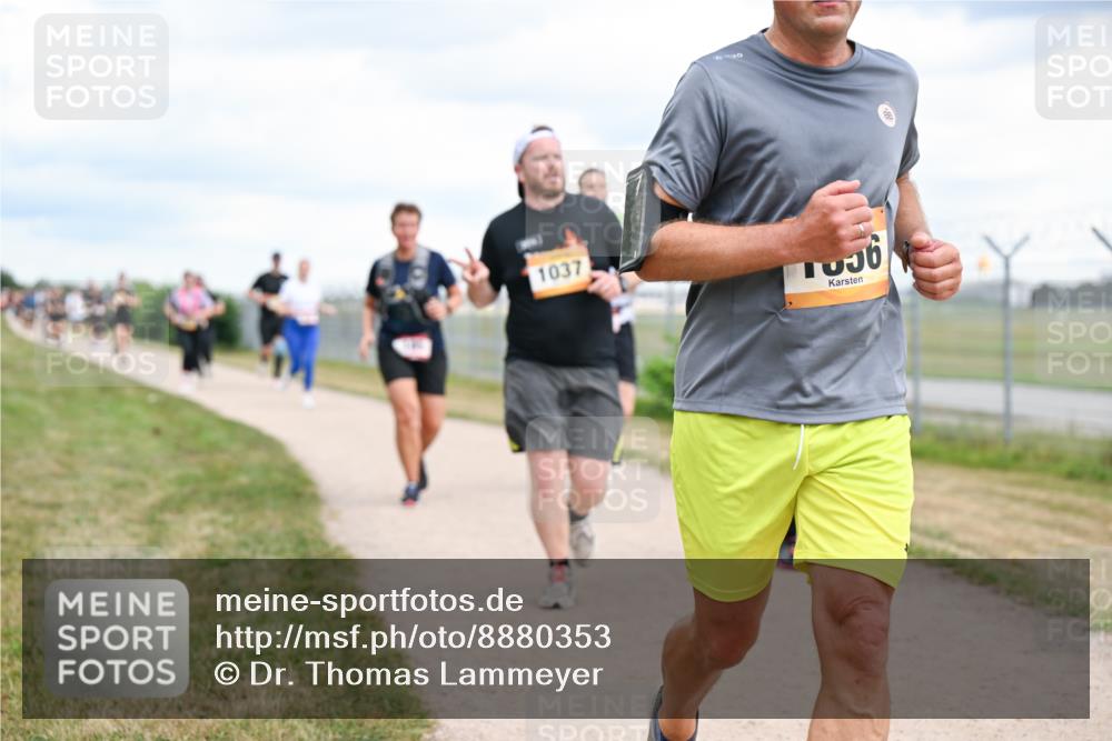 14.09.2025 - Airport Race Dr. Thomas Lammeyer http://msf.ph/oto/8880353 14.09.2025 12:30:37 Laufen 1037, 40 meine-sportfotos.de