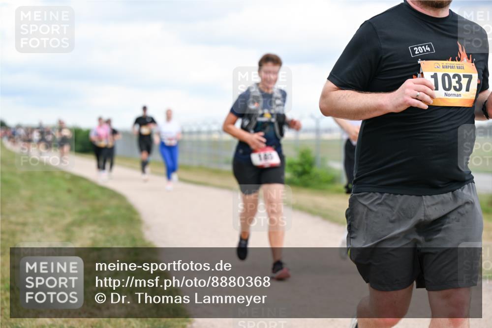 14.09.2025 - Airport Race Dr. Thomas Lammeyer http://msf.ph/oto/8880368 14.09.2025 12:30:39 Laufen 145, 2014, 1037 meine-sportfotos.de